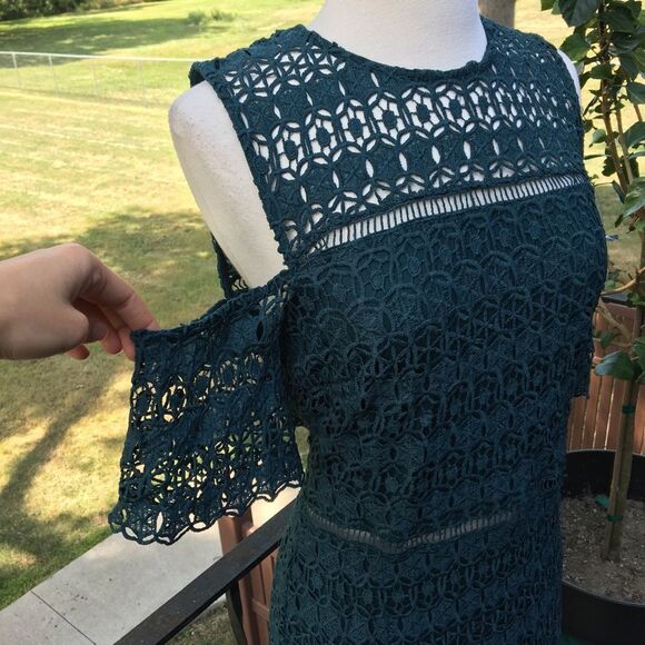 Gianni Bini Eyelet Lace Colder Shoulder Green Dress - Picture 3 of 7